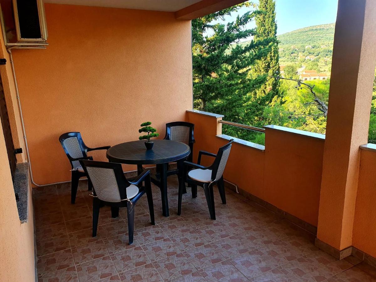 Apartmani Desnica Krusevo  Exterior photo